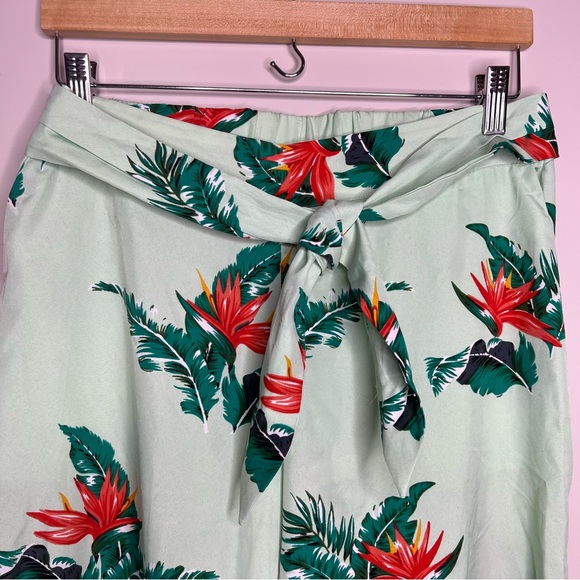 NWOT Mango floral wide leg pants in green boho leaf flower print size large - Picture 11 of 16